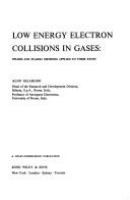 Low energy electron collisions in gases : swarm and plasma methods applied to their study.